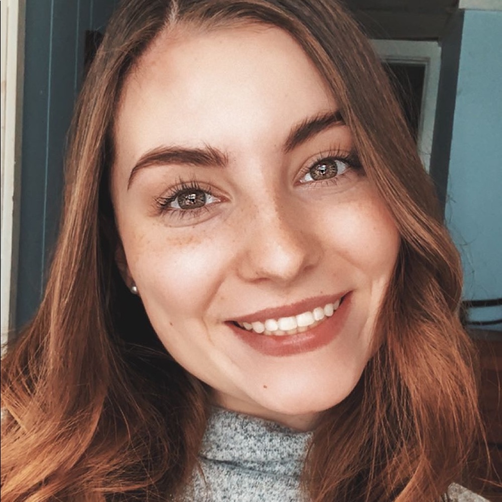 Meet your Posher, Caroline